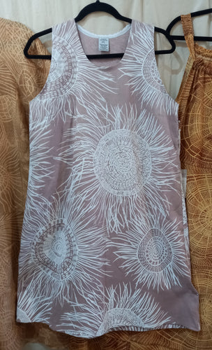 Dress: ALine (3) Medium Title:  (Pandanas Mat)