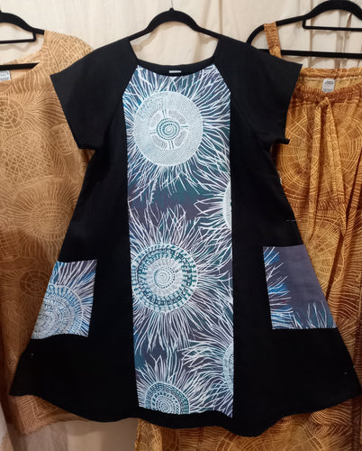 Dress: Panel (5) with Funky Pockets XLarge Title: (pandanas mats)