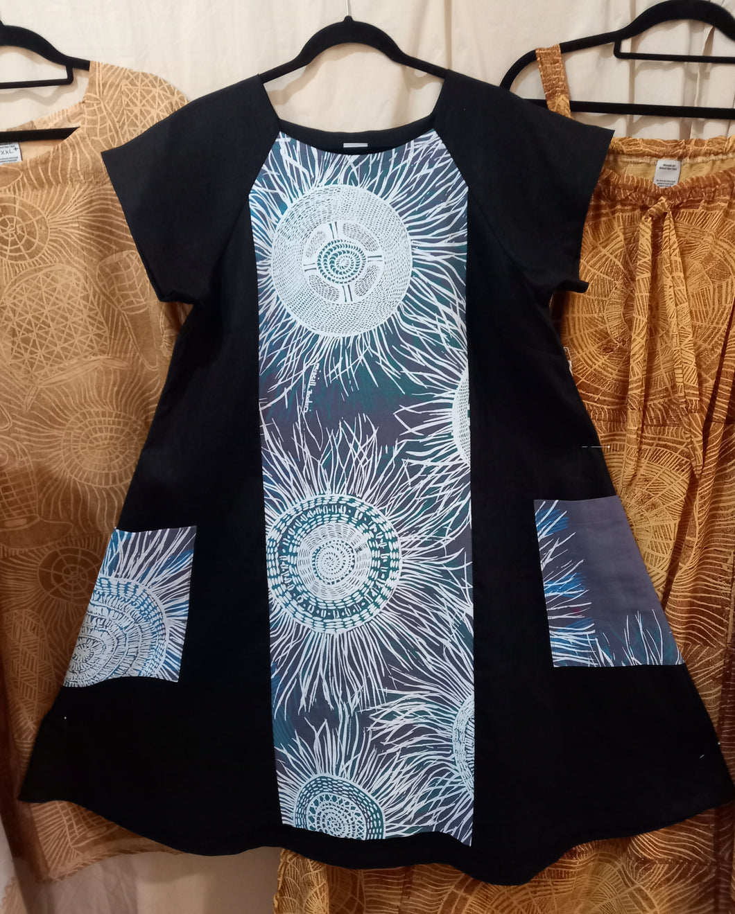 Dress: Panel (5) with Funky Pockets XLarge Title: (pandanas mats)