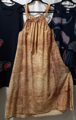 a Silk Chiffon Dress with adjustable tie strap (4) Large Title: Pandanas Mat