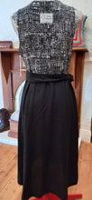 Load image into Gallery viewer, Dress: Wrap around Size: M - L Fabric: Tiwi Island